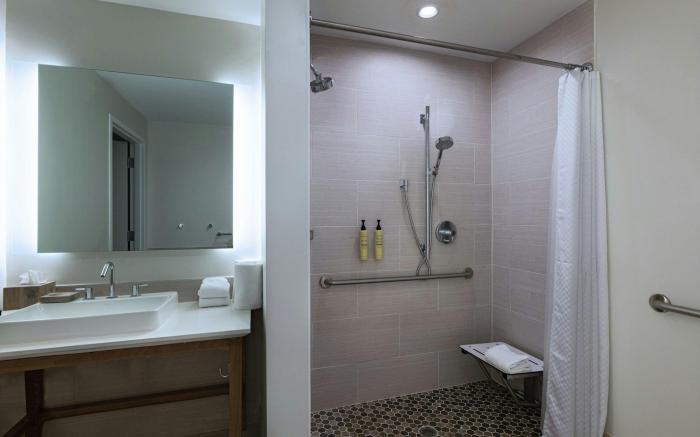 Element Dallas Las Colinas