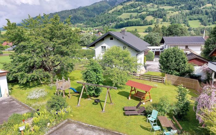 Renovated Mountain Retreat Stay