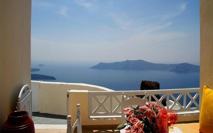 Pearl on the Cliff Hotel & Suites