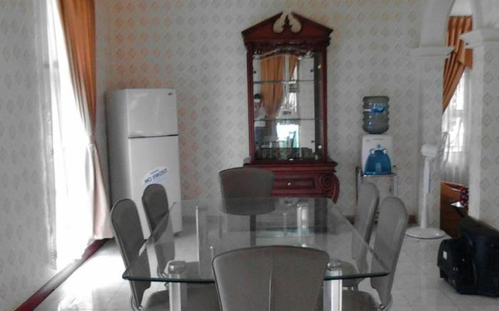 Villa Kota Bunga Iris