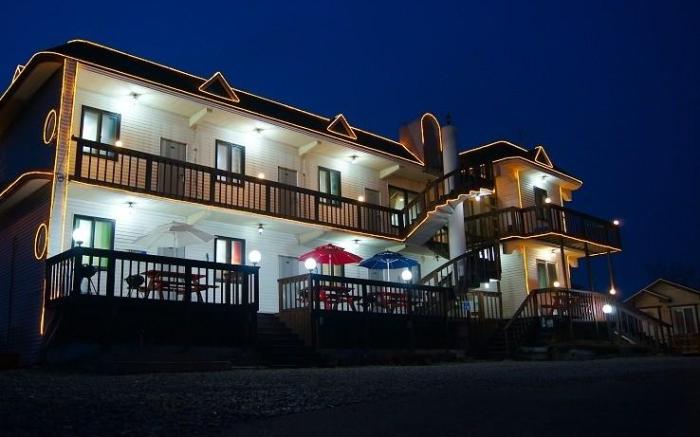 Anmyeondo Taean Romance Pension