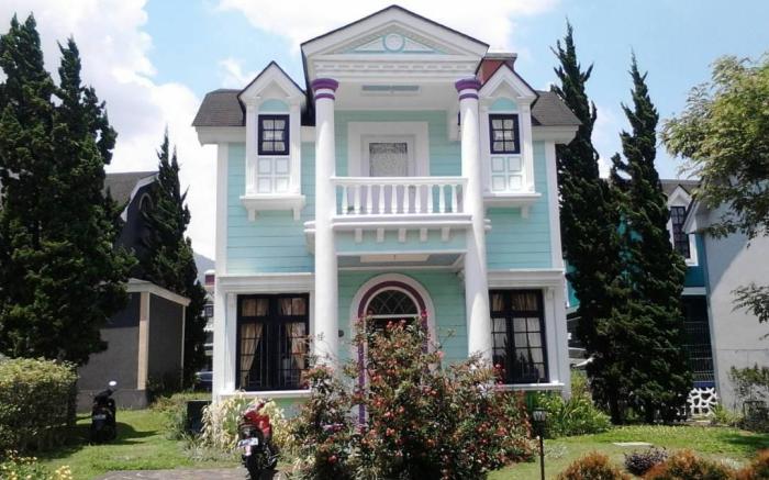 Villa Kota Bunga Poppy