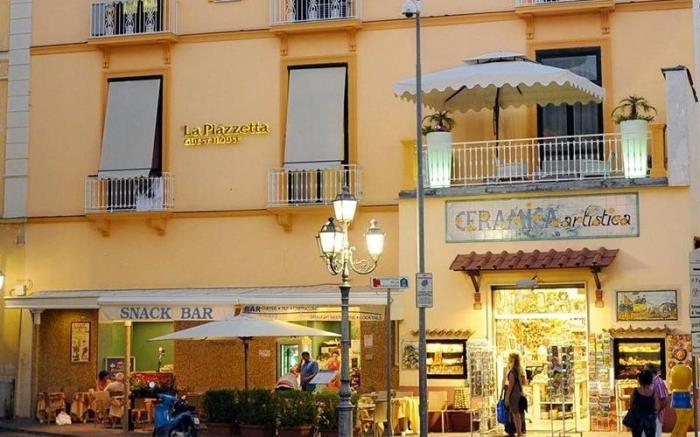 La Piazzetta Guest House