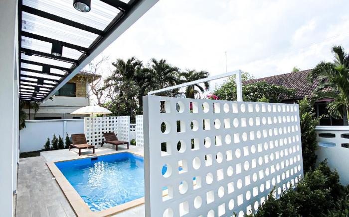 Pool villa beach Rayong  Chom Dao  