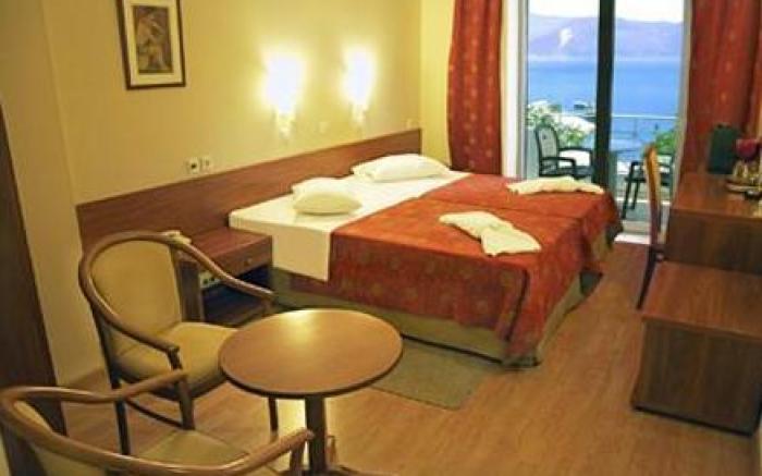 Hotel Kiani Akti