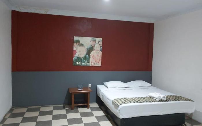 Holiday Hotel