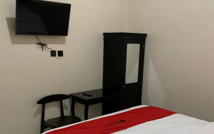 RedDoorz Syariah near Kawasan Simpang Lima Pati