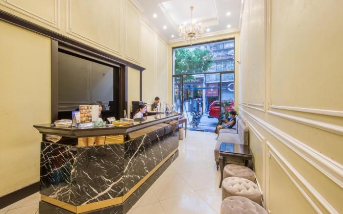 Rising Dragon Palace Hotel