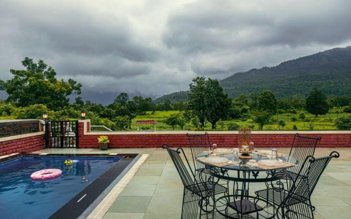Olive Greens- 4-bedroom pet-friendly pool villa