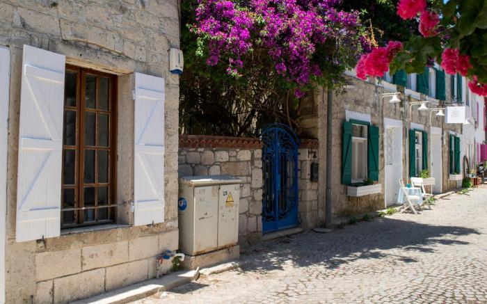Flores Hotel Alaçatı