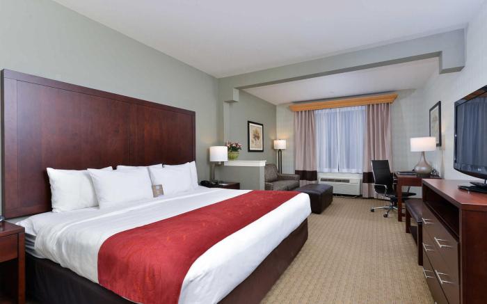 Comfort Suites Airport Tukwila Seattle