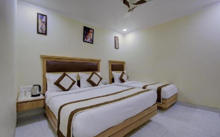 Hotel Amar International