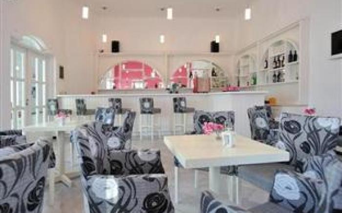 Narges Hotel