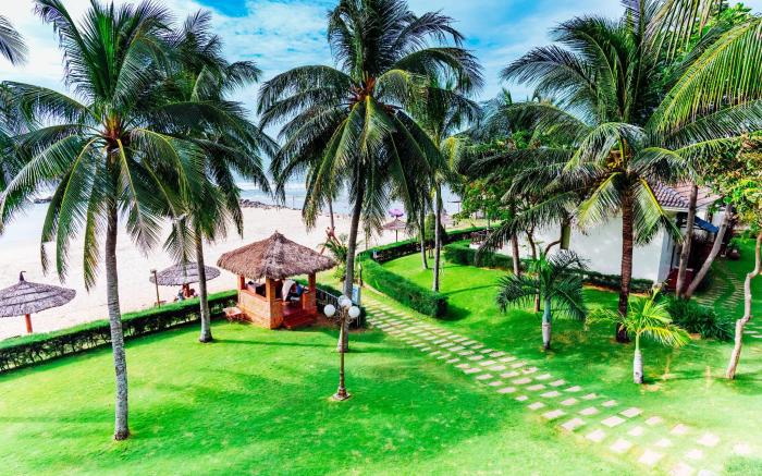 Lotus Muine Resort & Spa