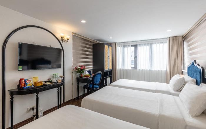 Hanoi House Hotel & Travel