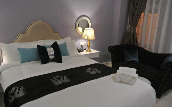 1 Day Car Hotel
