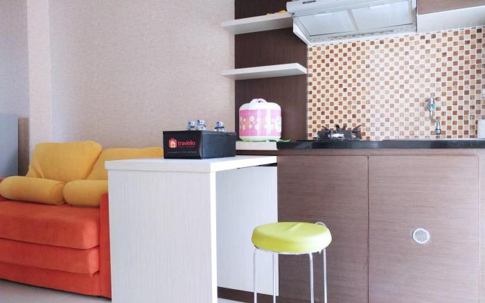 Apartment 2BR at Green Pramuka City By Travelio