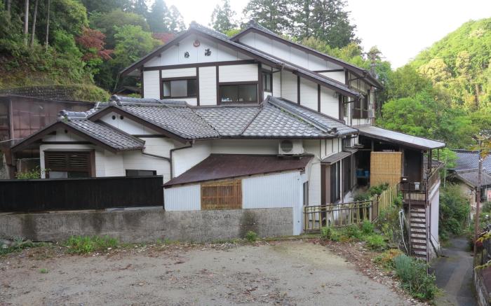 J-Hoppers Kumano Yunomine Guesthouse