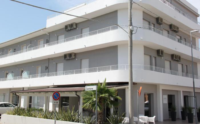 ADRIA BEACH HOTEL