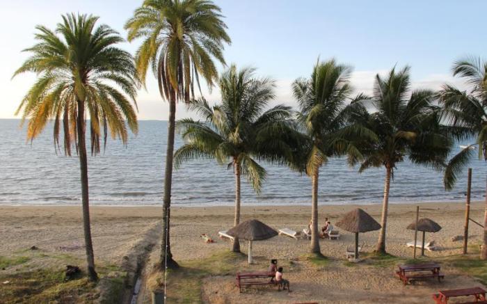 Sailor’s Beach Resort