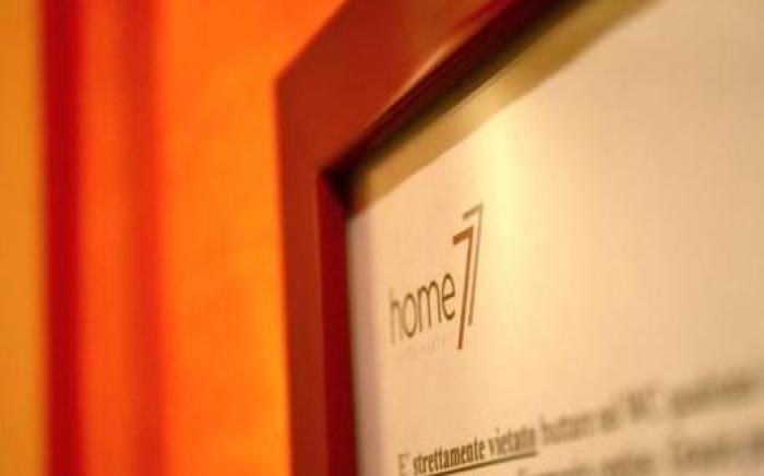 B&B Home 77