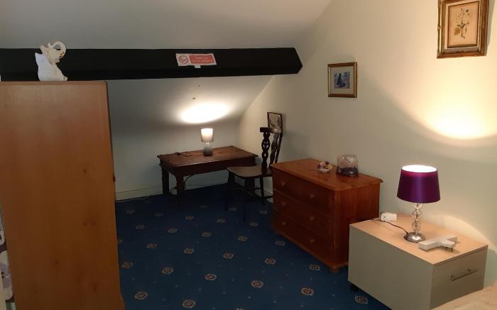 Phoenix Nights Guest House