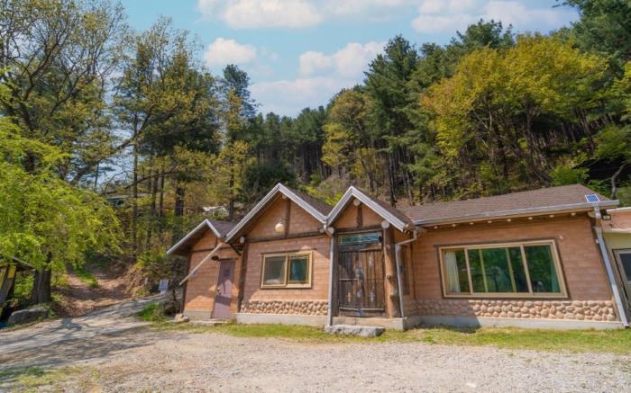 Yangpyeong santa pension