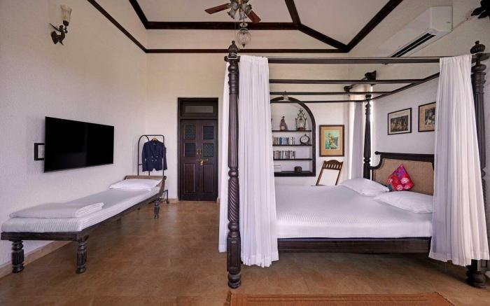 Ananda Villa by StayVista - A serene escape with Mountain-view, Heritage interiors, Swimming pool &