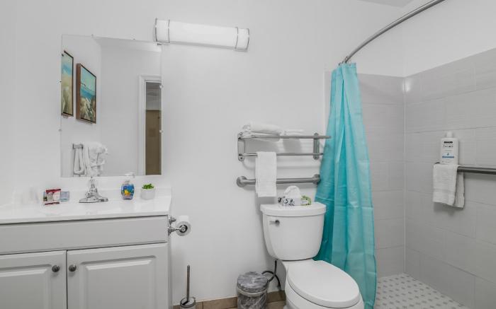 Latitude 26 Waterfront Boutique Resort - Fort Myers Beach
