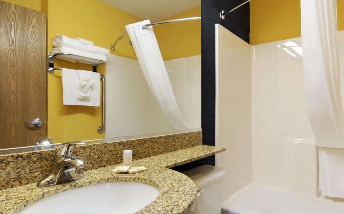 Microtel Inn & Suites by Wyndham New Braunfels