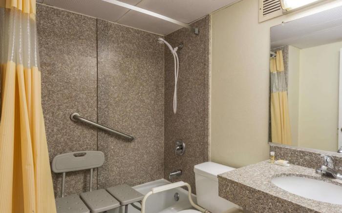 Days Inn by Wyndham Columbus IN