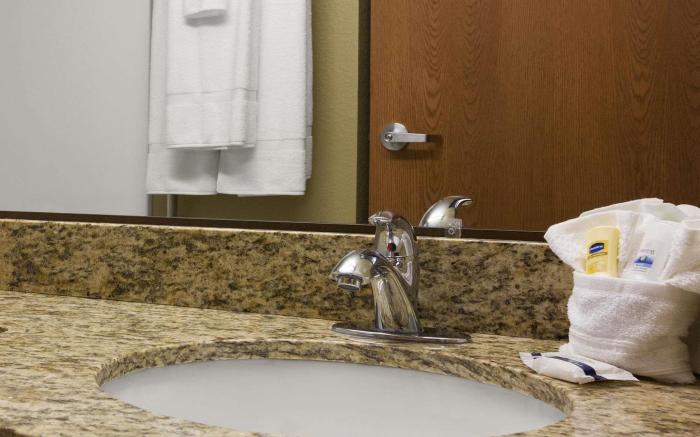 Microtel Inn & Suites by Wyndham Kenedy/Karnes City