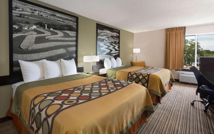 Super 8 By Wyndham Madison South