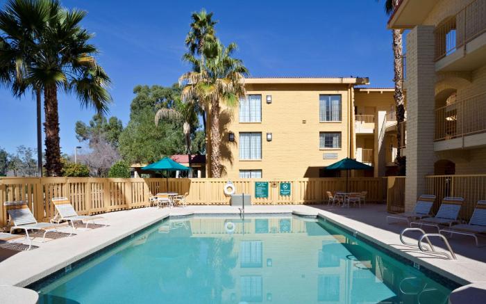 La Quinta Inn by Wyndham Phoenix Sky Harbor Airport