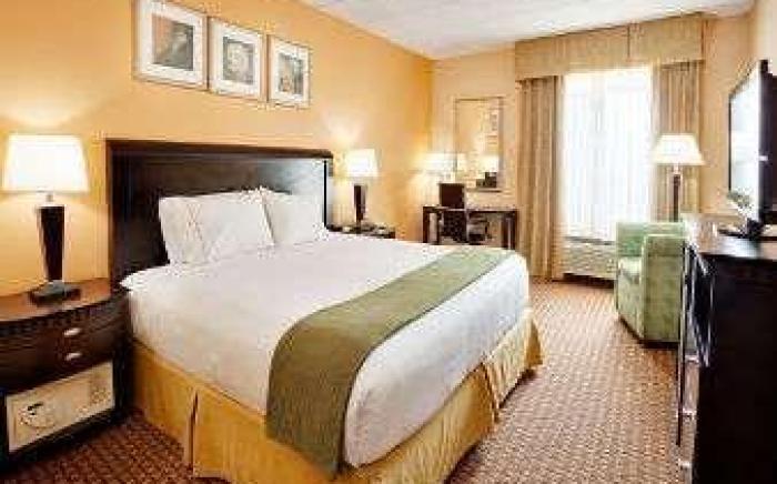 Baymont by Wyndham East Windsor Bradley Airport