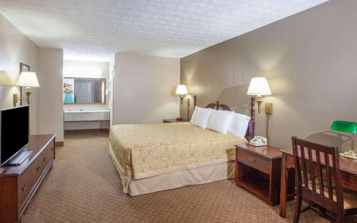 Super 8 By Wyndham Covington