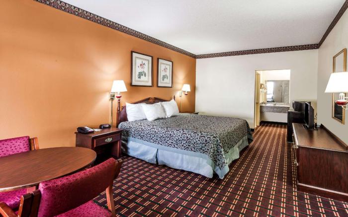 Days Inn by Wyndham Jackson