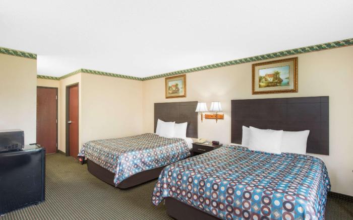 Days Inn by Wyndham Sullivan