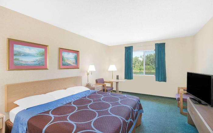 Super 8 By Wyndham Canandaigua