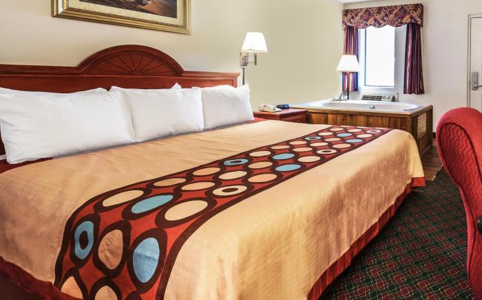 Super 8 By Wyndham Eastland