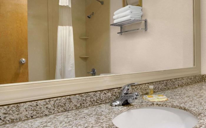 Days Inn by Wyndham Fayetteville-South/I-95 Exit 49