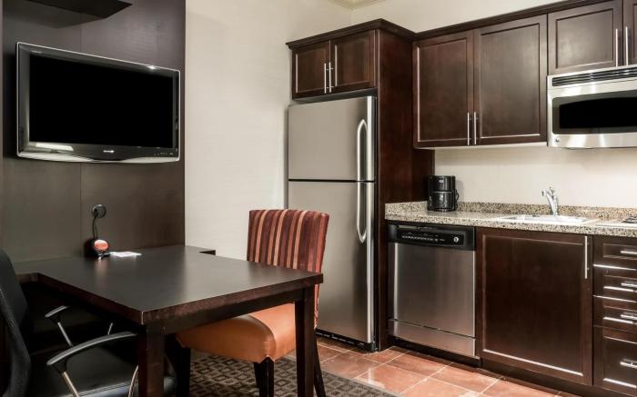 Hawthorn Extended Stay by Wyndham West Palm Beach