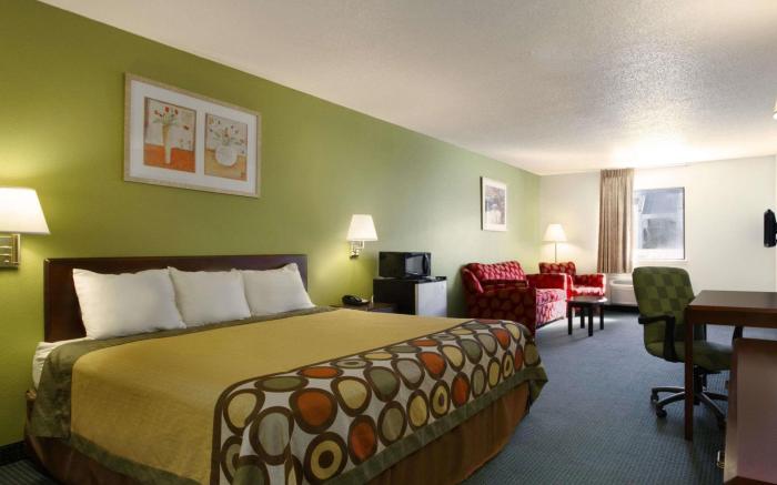 Super 8 By Wyndham Florence
