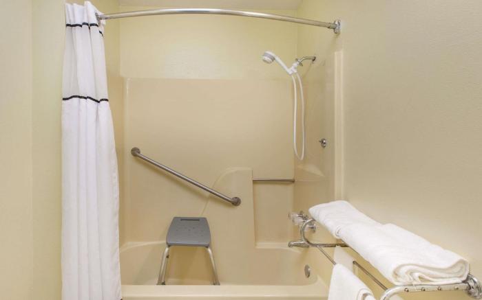 Travelodge by Wyndham Natchitoches