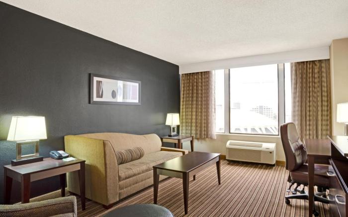 Wyndham Garden Norfolk Downtown