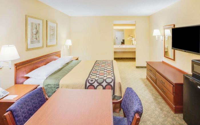 Super 8 By Wyndham Diberville Biloxi Area