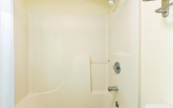 Days Inn by Wyndham Clemson