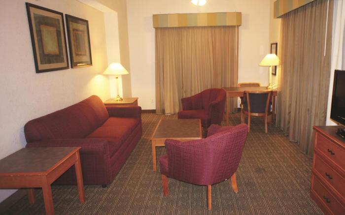 Super 8 by Wyndham Austin South