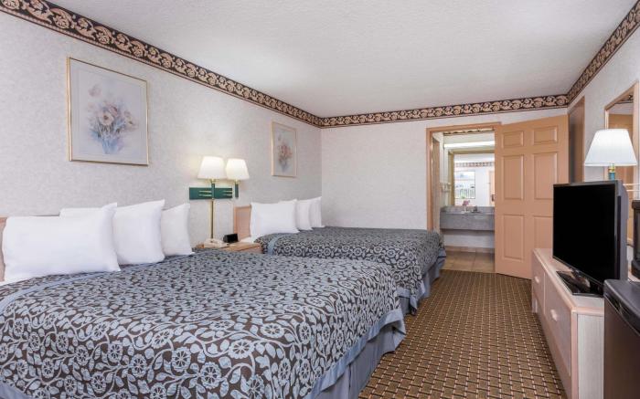 Days Inn by Wyndham Byron
