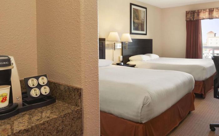 Super 8 By Wyndham Edmonton International Airport